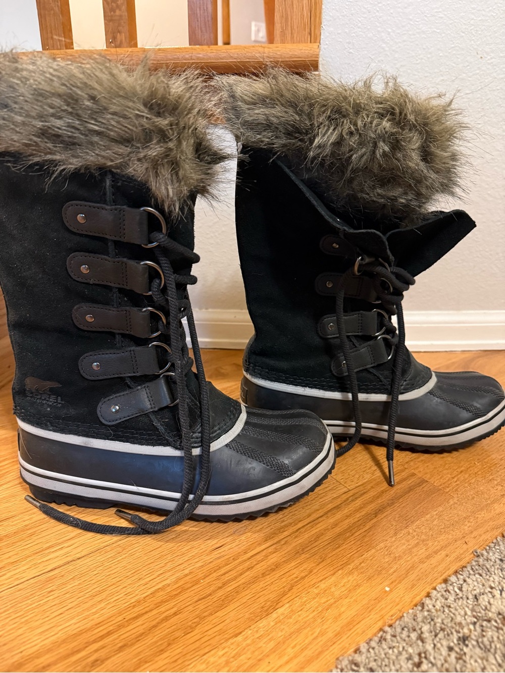 Sorel Women’s Joan of Arctic Black Faux-Fur Winter Lace-Up Boots Waterproof 7 - Picture 3 of 7